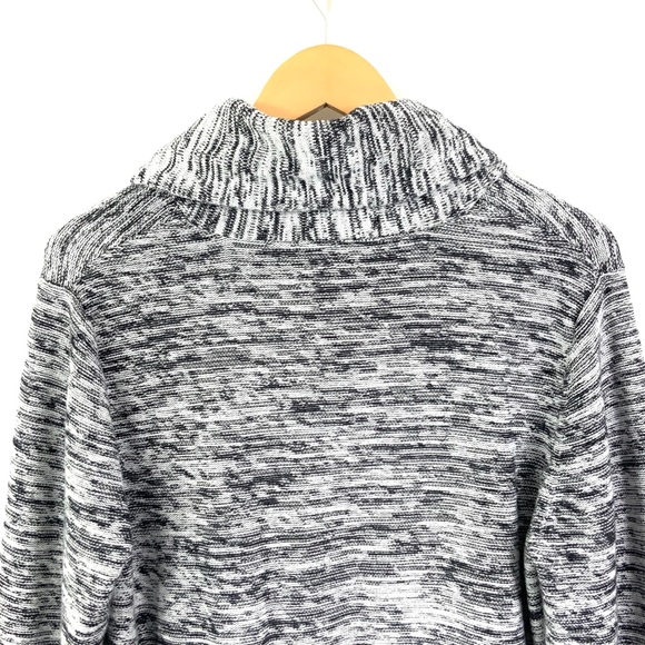 EXPRESS Pullover Drawstring Sweater Sweatshirt Knit Black White Medium J7 - Picture 6 of 7